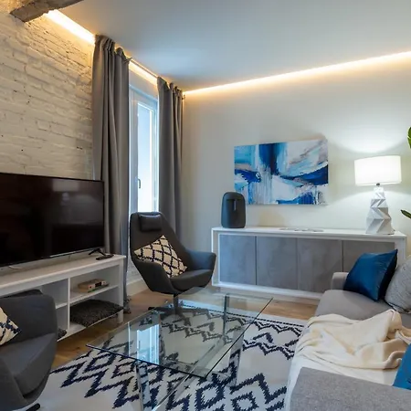 Apartment Alhondiga By Staynnapartments