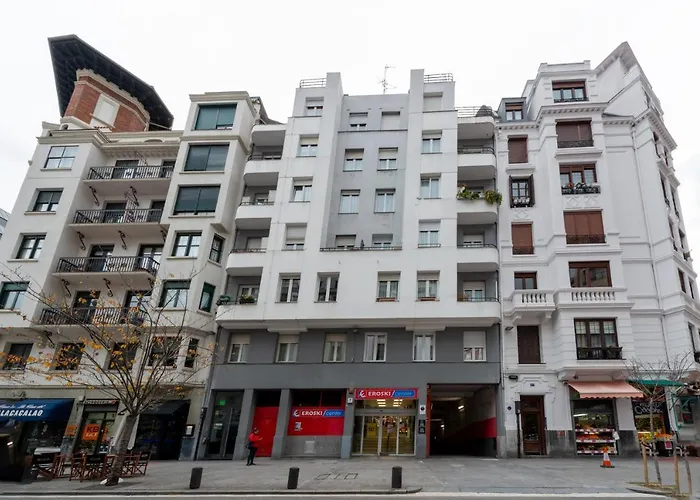 Alhondiga By Staynnapartments Apartment *